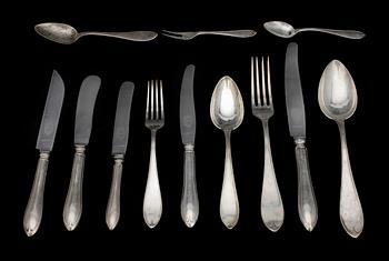 BESTICKSERVIS, 87 delar, silver K G Markströms Guldsmeds AB, Uppsala, 1900-talets första hälft. 4020 g.