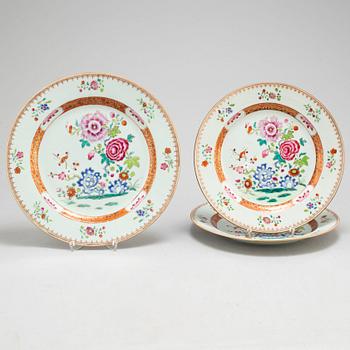 FAT, tre (2+1) stycken, kompaniporslin. Qingdynastin, Qianlong (1736-95).