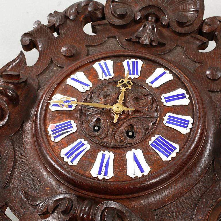 A wall clock, first half of the 20th century.