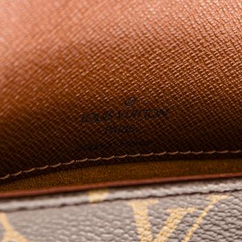 Louis Vuitton, a Monogram Canvas 'Musette Tango' bag.