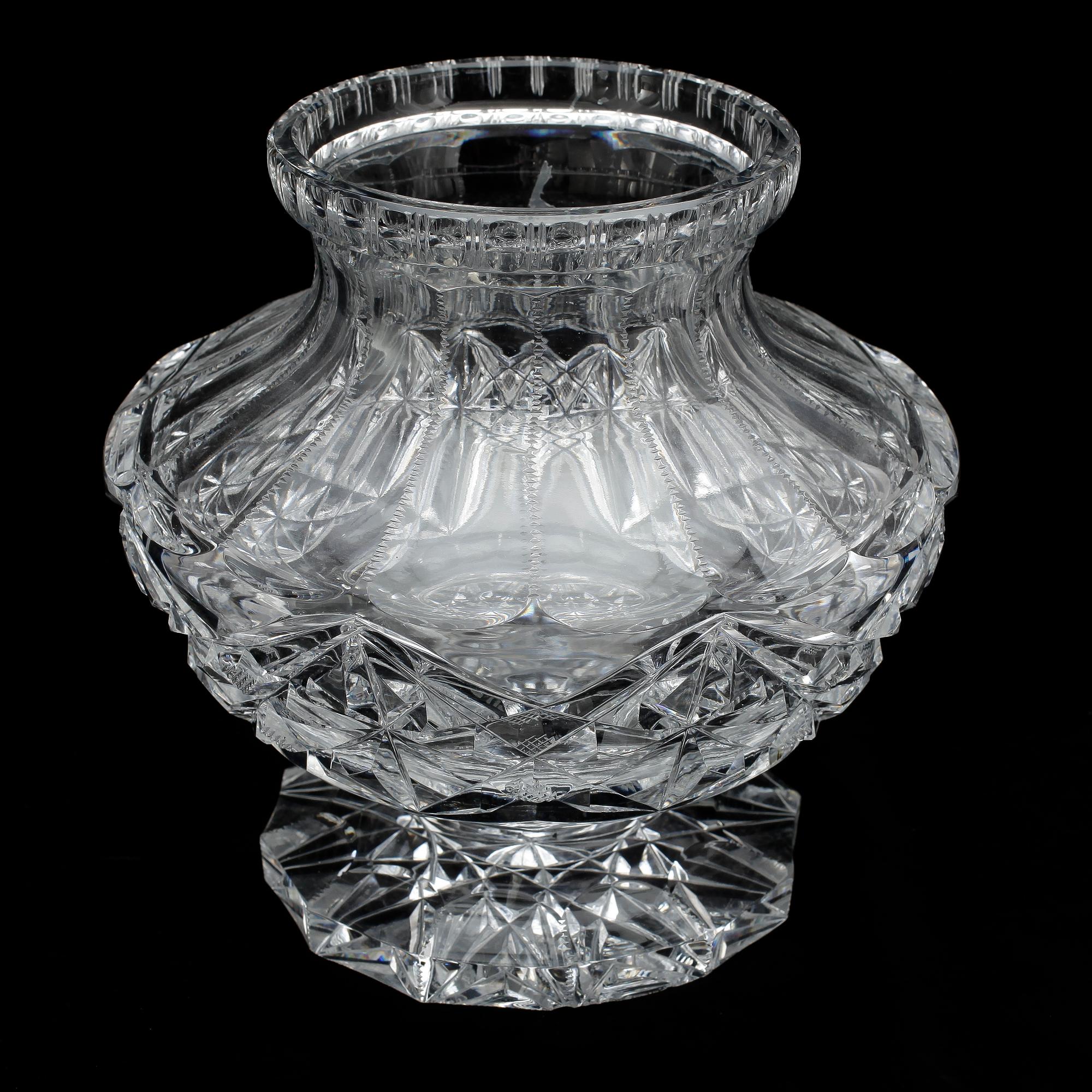 VAS, glas, möjligen Kosta. Tidigt 1900-tal.