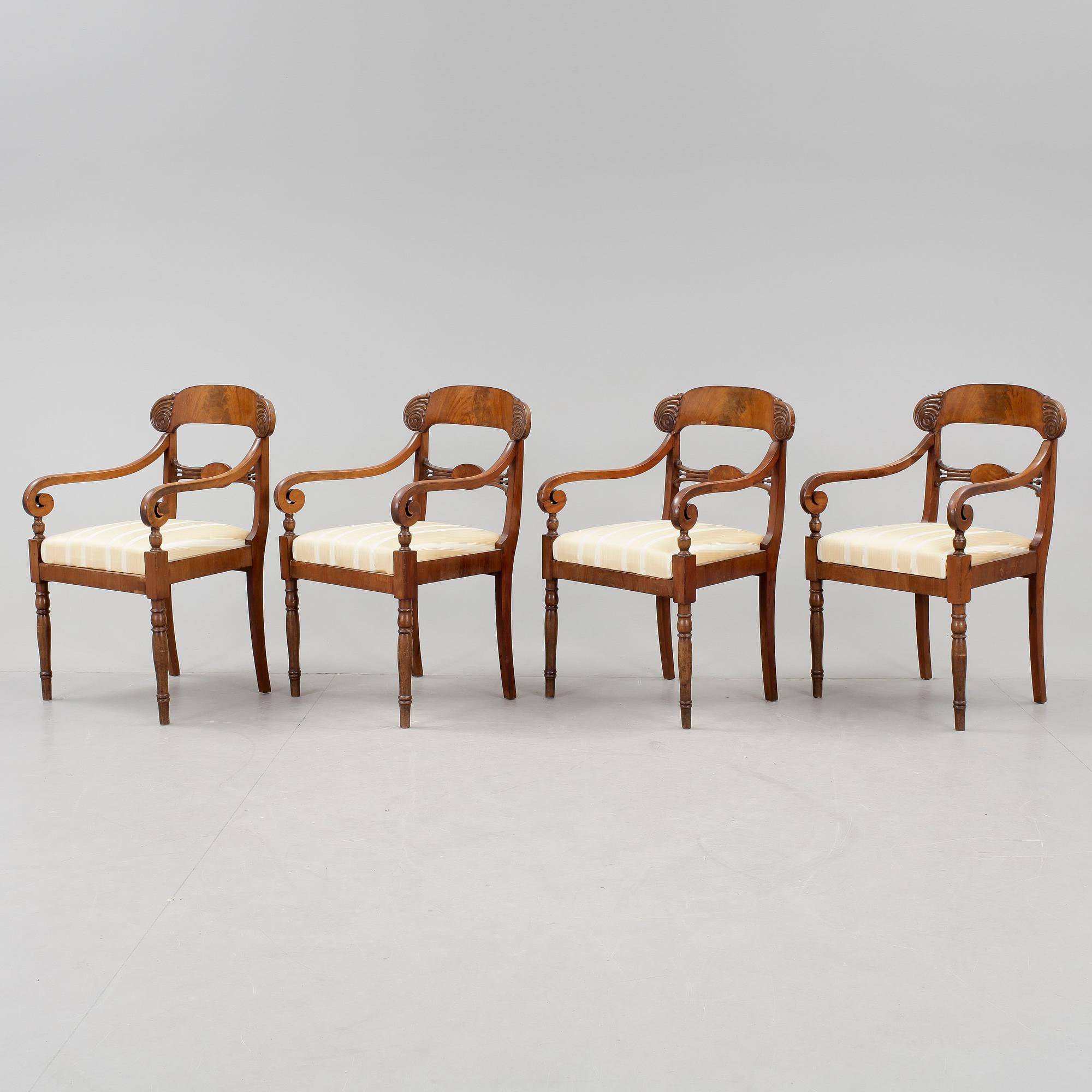 KARMSTOLAR, 4 st Karl-Johan, 1800-talets första hälft.