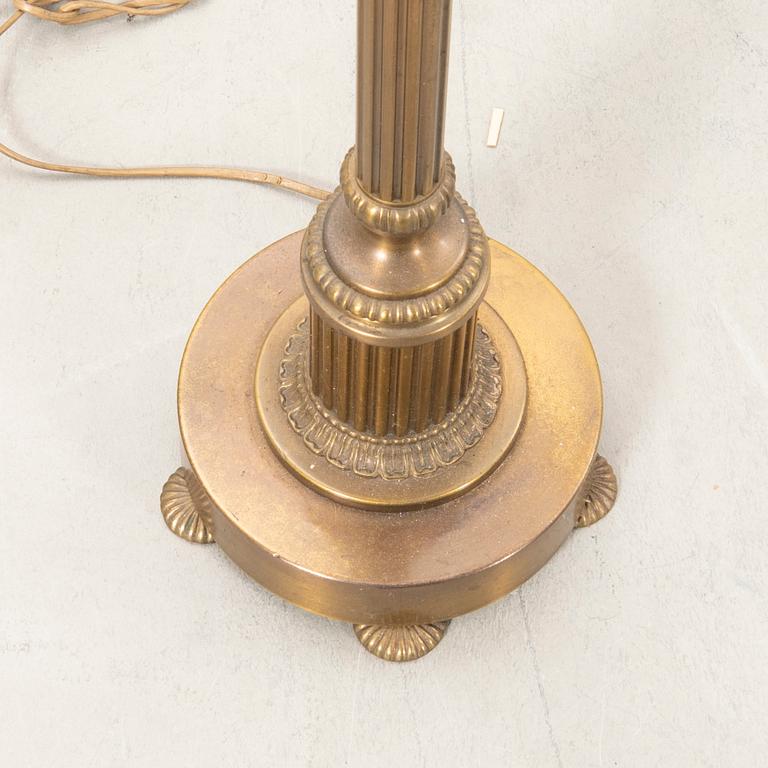Golvlampa Empire-stil 1900-talets första hälft.