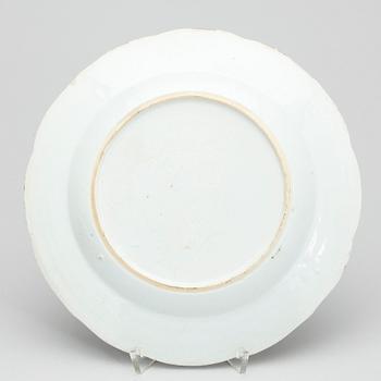 TALLRIKAR, 11 st,  Kina, mestadels Qianlong (1736-95).