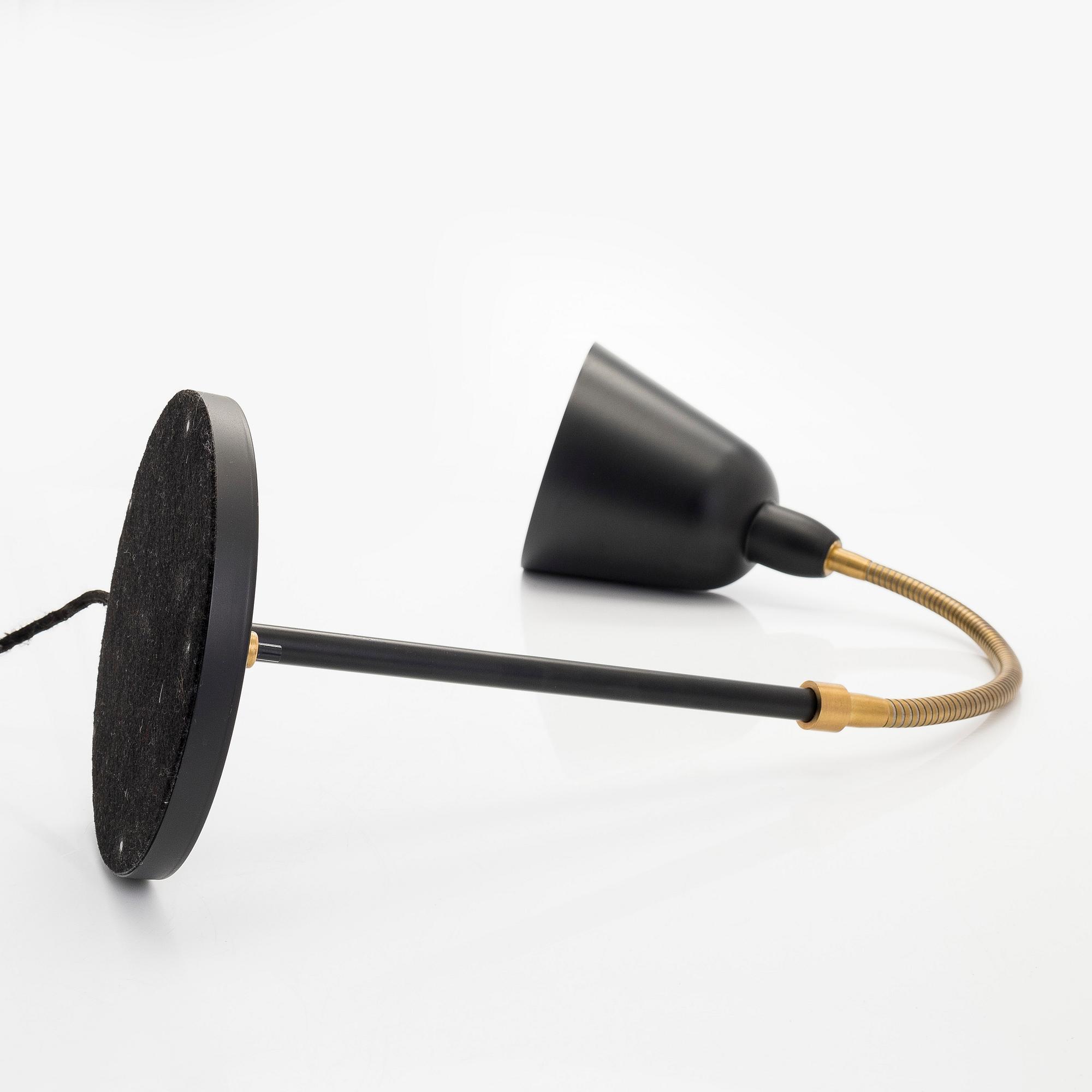 Arne Jacobsen, A model AJ8 Bellevue table lamp,  &tradition. 21st century.