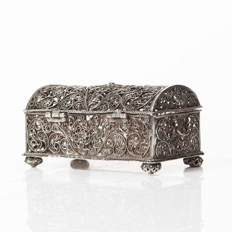 Box, filigree, silver, unmarked, 19th Century.