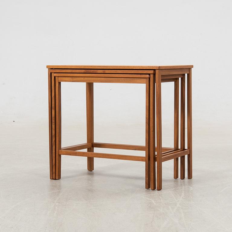 Satsbord  modern tillverkning.