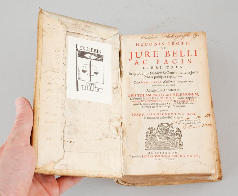BOOK, Hugonis Grotii "De jure belli ac pacis libri tres.." dated 1689.