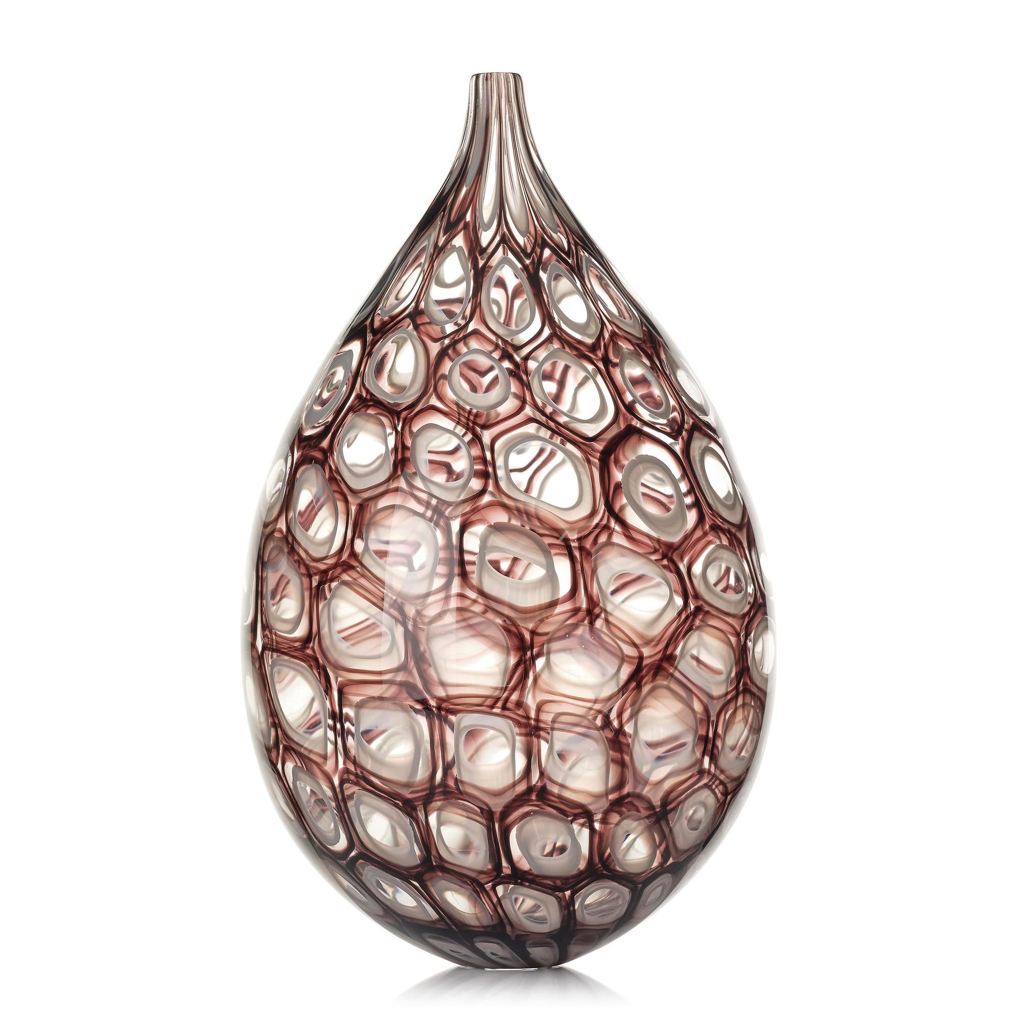 Ann Wåhlström, a glass vase, "Rings II", Tacoma, Seattle, USA 2017.