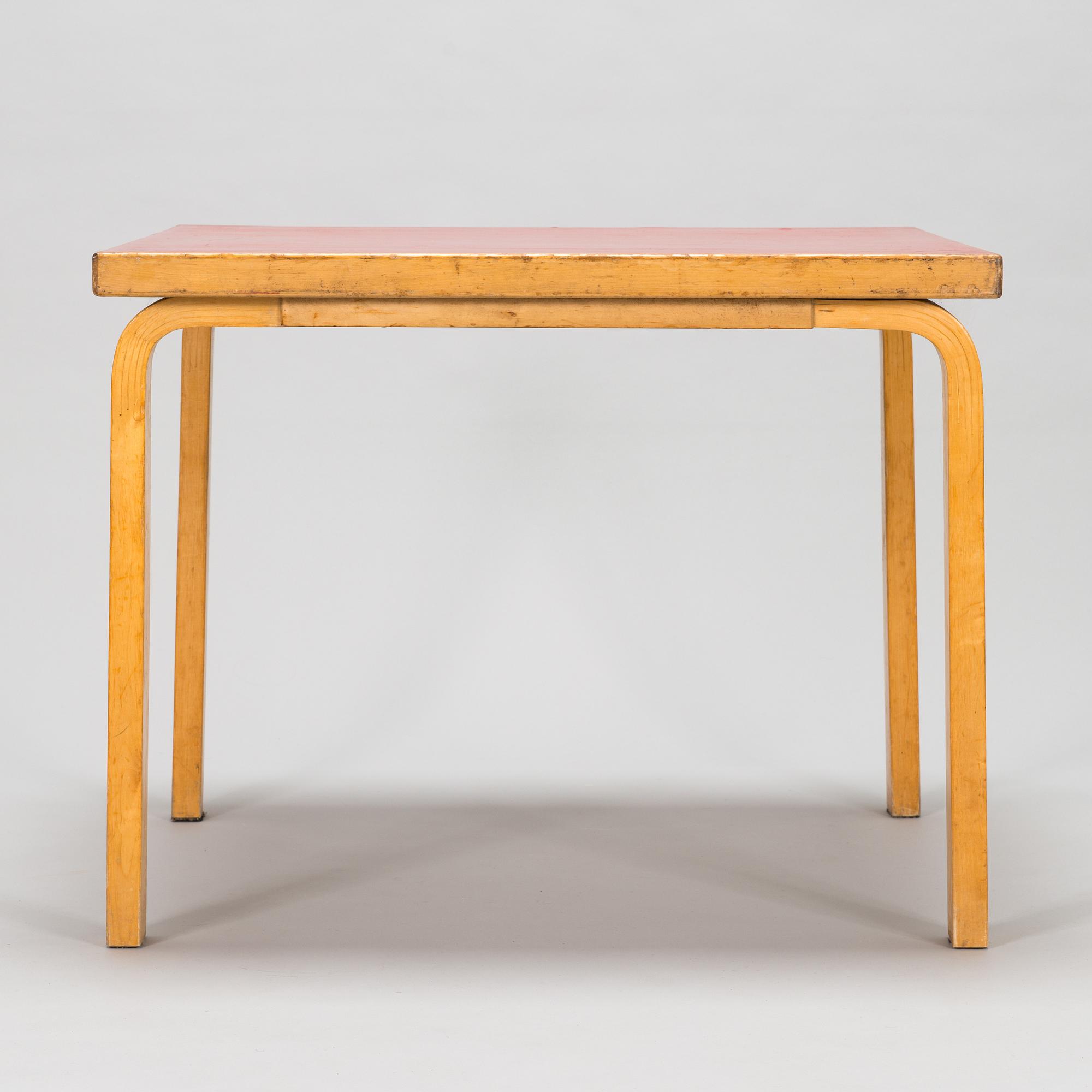 Alvar Aalto, a 1960s table for O.Y. Huonekalu- ja Rakennustyötehdas.