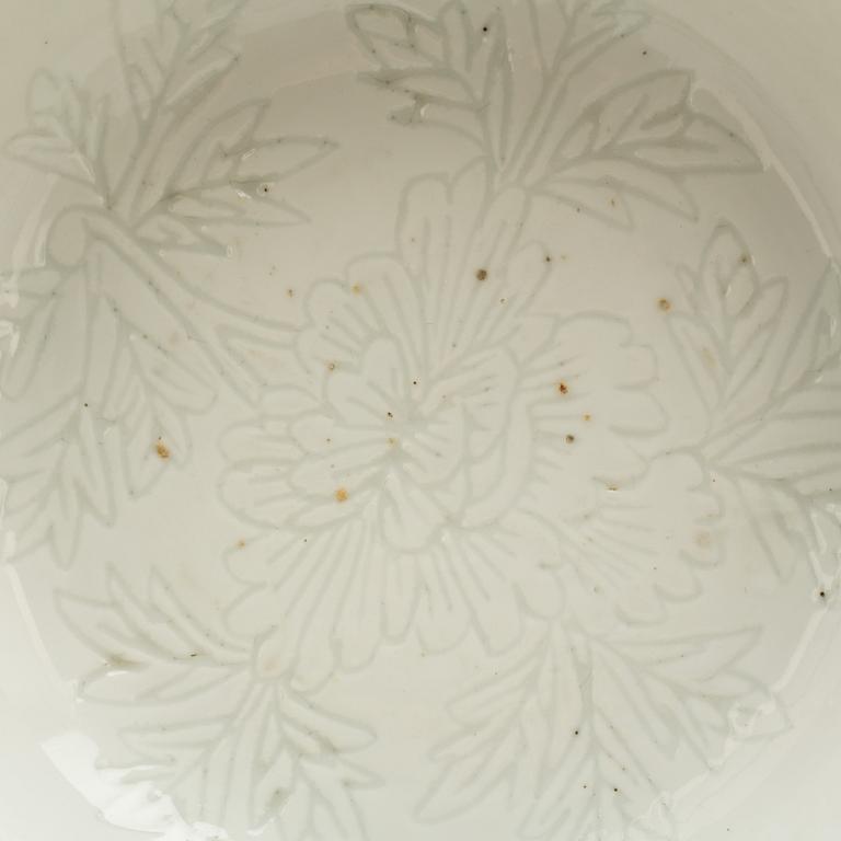 FAT OCH SKÅLFAT, 3+3 st, porslin, Kina, troligen Ming, 1600-tal.