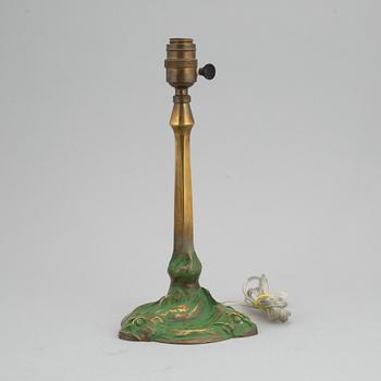 An Art Nouveau bronze table light, Böhlmarks, early 20th Century.