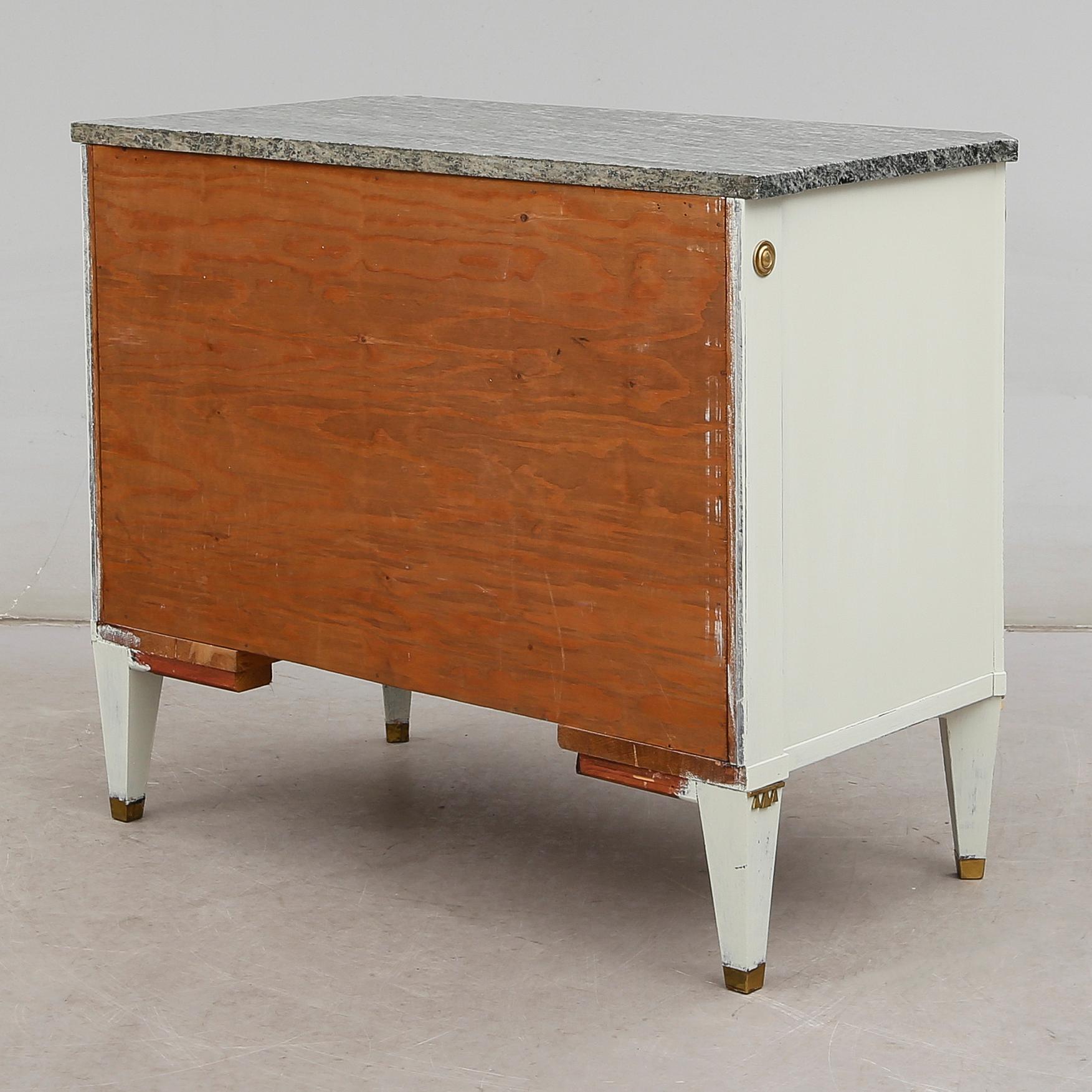 BYRÅ, gustaviansk stil, 1900-talets andra hälft.