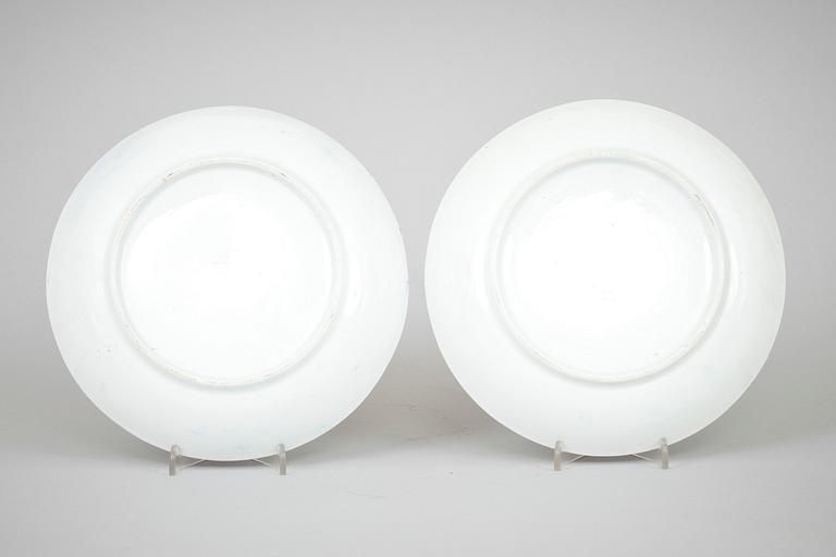 SKÅLFAT, ett par. Porslin, Kina, 1800-talets början.