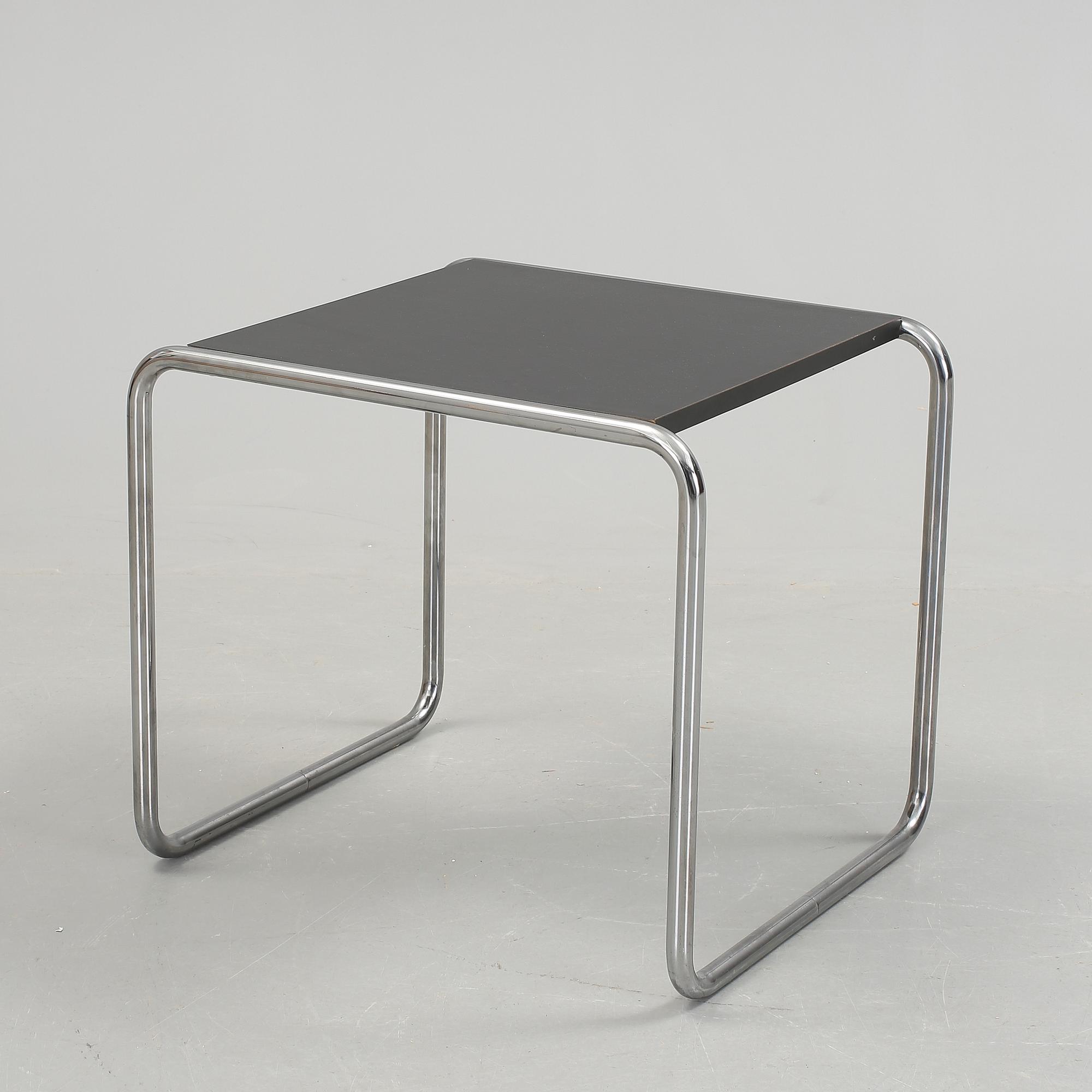 SIDOBORD, Thonet, 2000-tal.