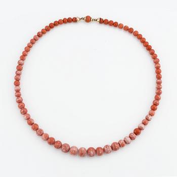Necklace, graduated coral.