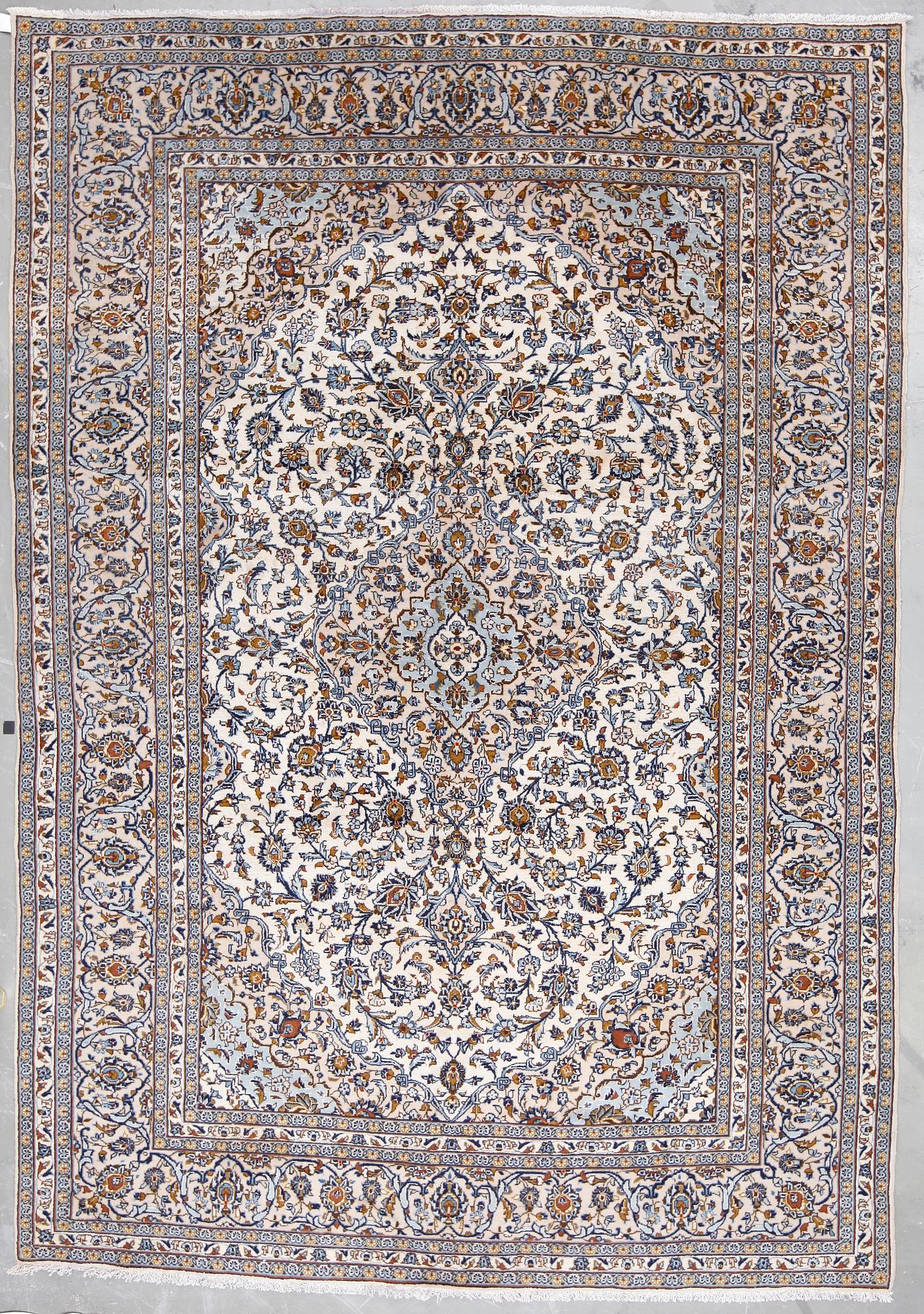MATTA, Keshan, ca 360x252 cm.