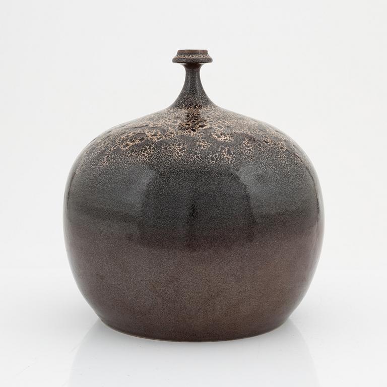 Yngve Blixt, vas, stengods, Höganäs, daterad 1972.