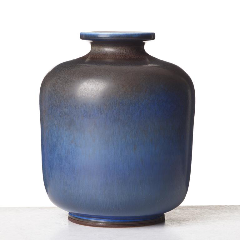 Berndt Friberg, a stoneware vase, Gustavsberg studio, Sweden 1965.