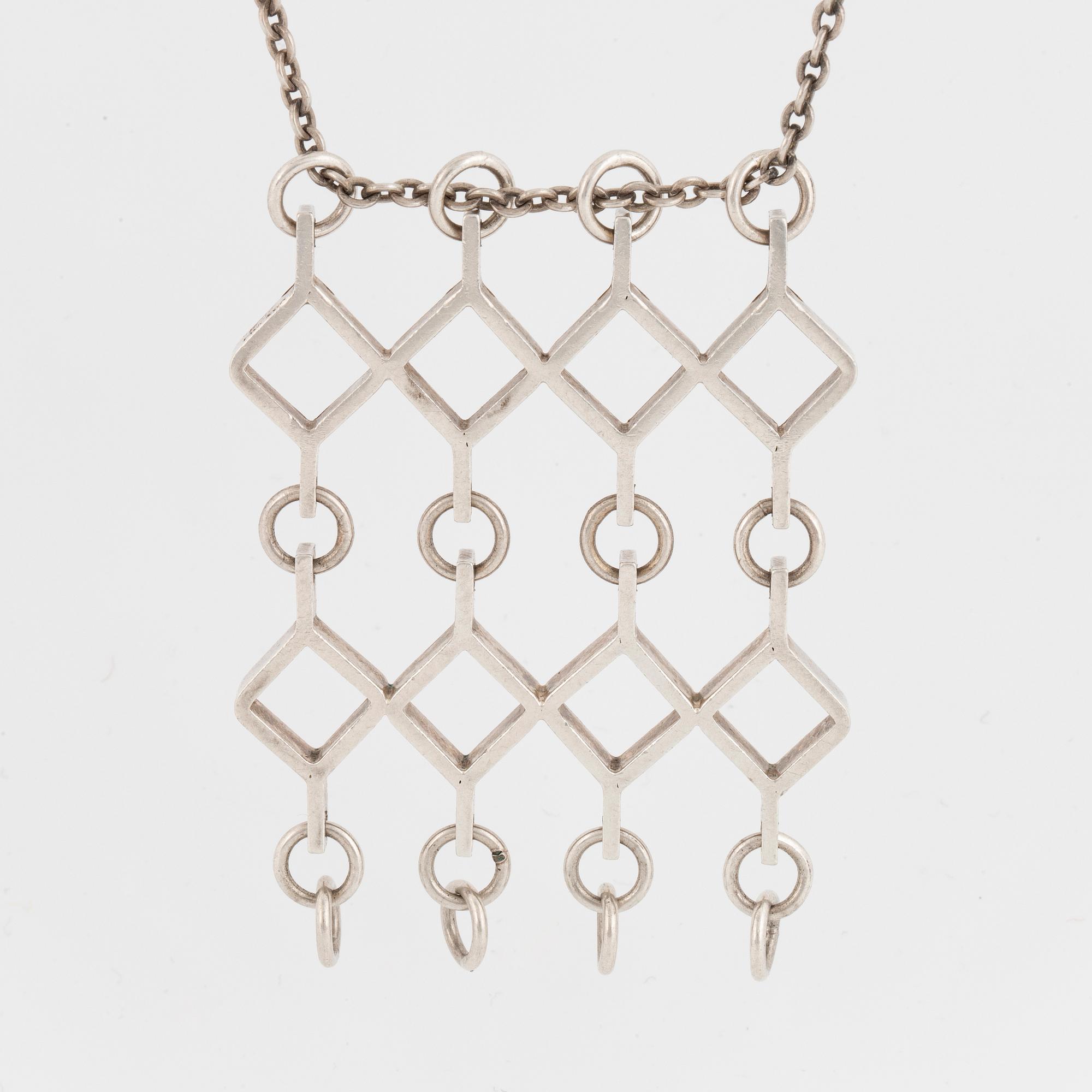 Jorma Laine, design Ruutu, silver pendant.