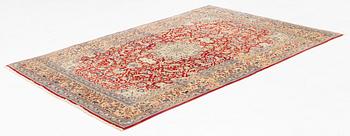 A part silk Nain Tuteshk carpet, ca 223,5 x 157,5 cm.