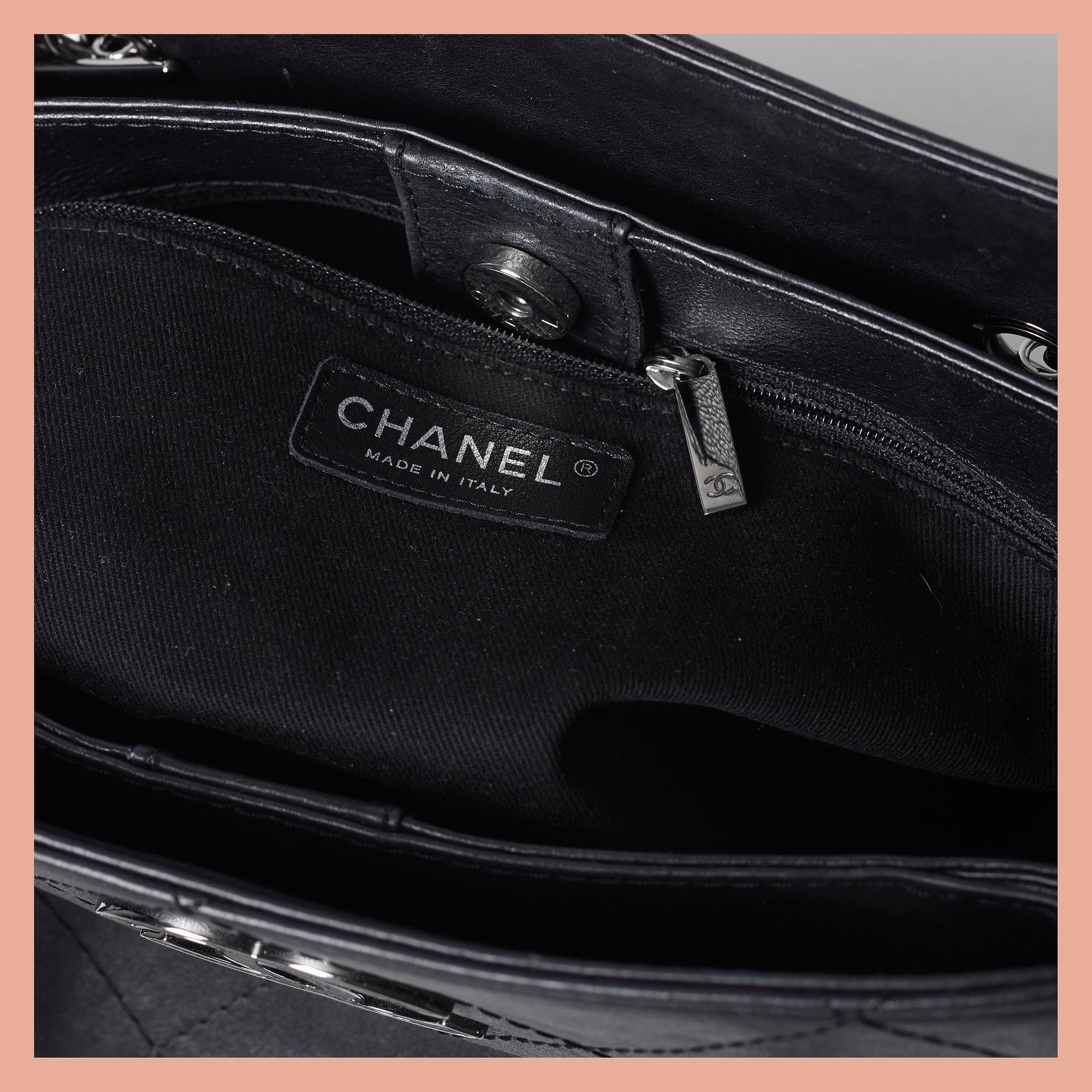 VÄSKA, Chanel.