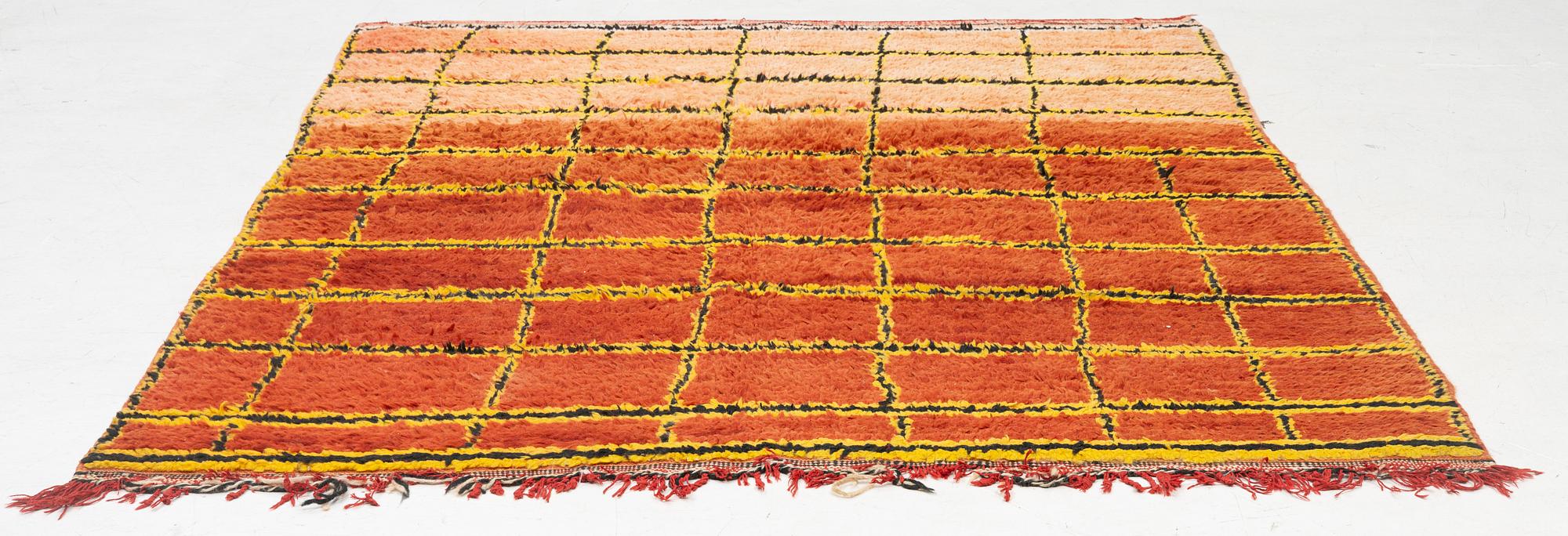 Matta, semiantik Marocko, ca 225 x 171 cm.