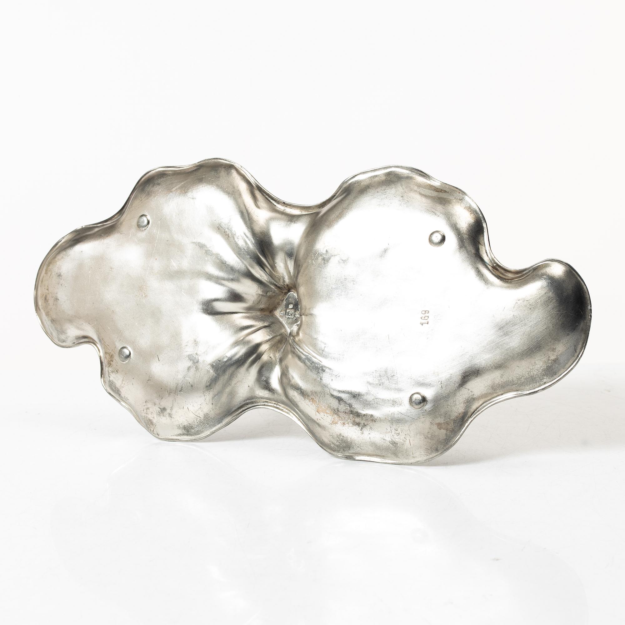 An Art Nouveau dish, WMF (Würtembergische Metallwarenfabrik), early 20th century.