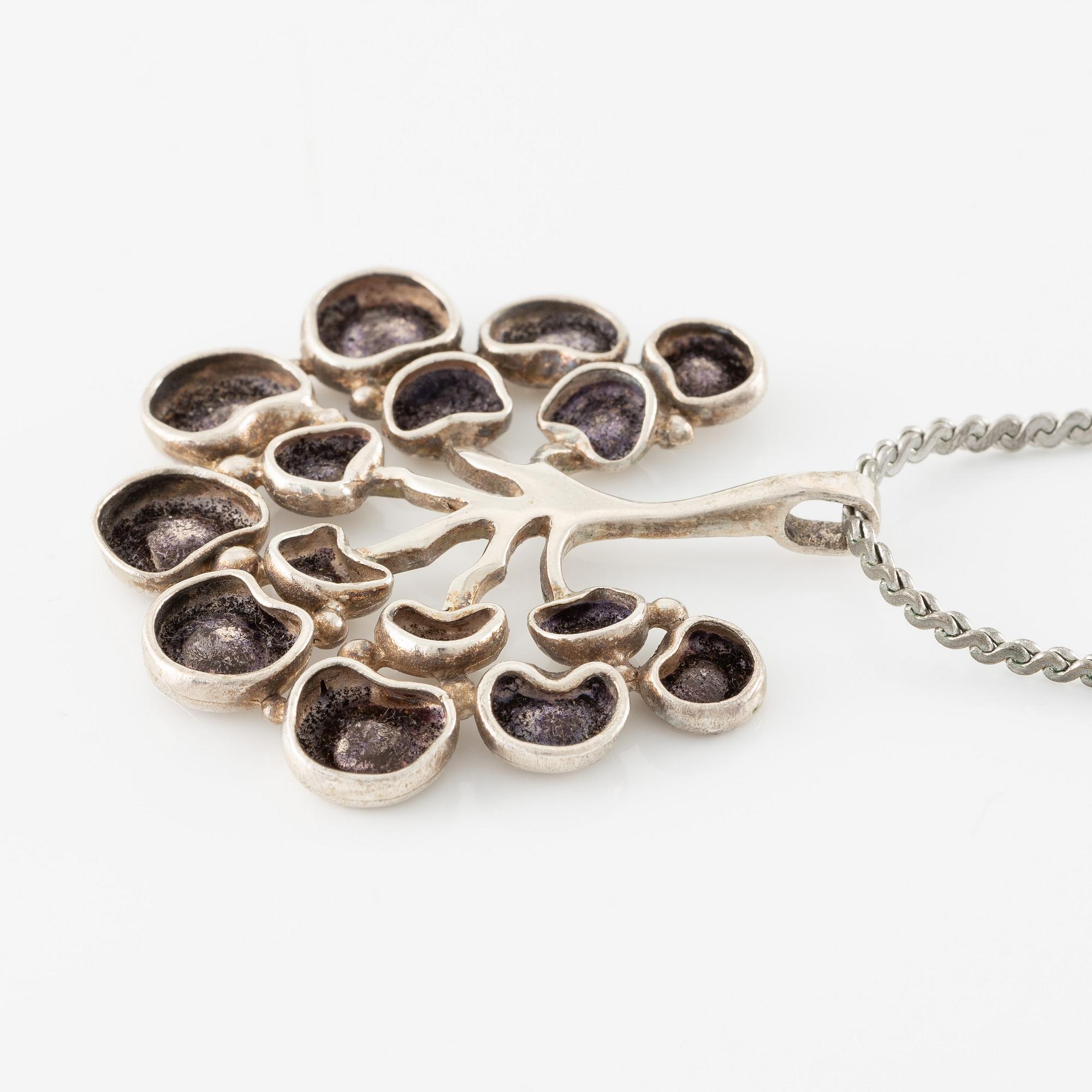 Eric Robbert, pendant and bracelet, silver and enamel.