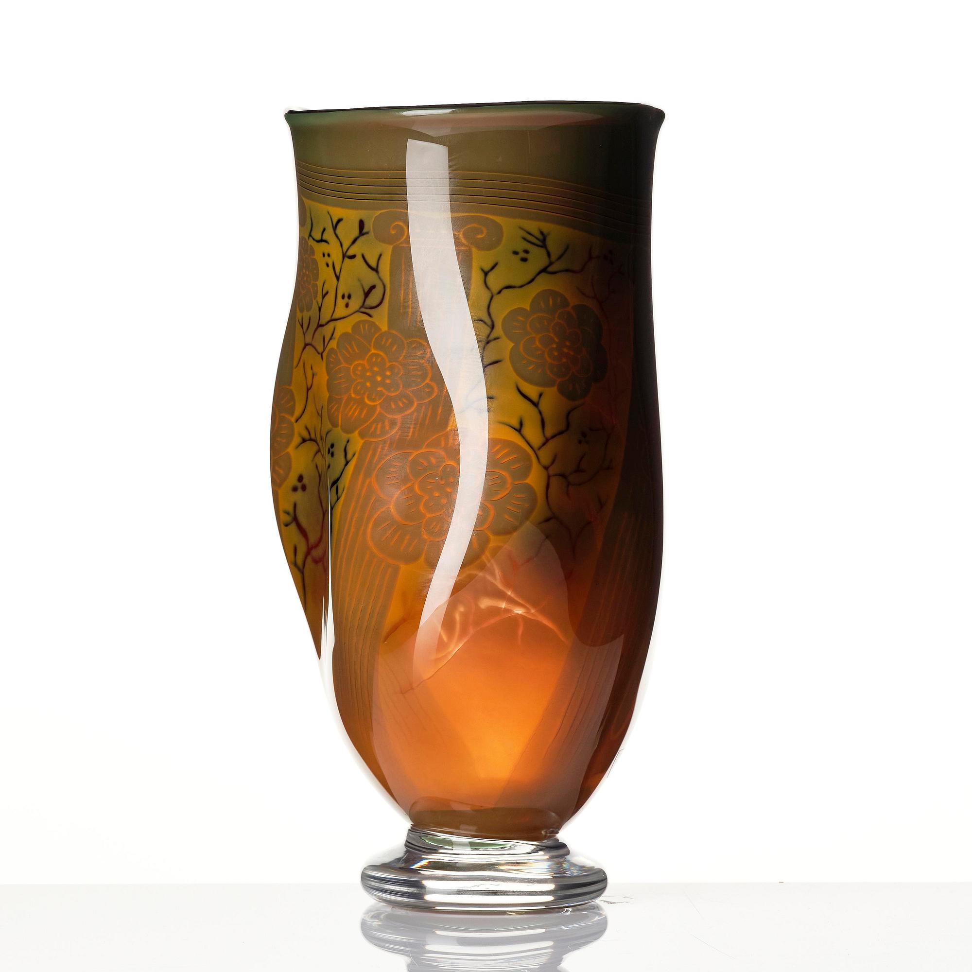 Gunnar Cyrén, a graal glass vase, Orrefors, Sweden 1989.