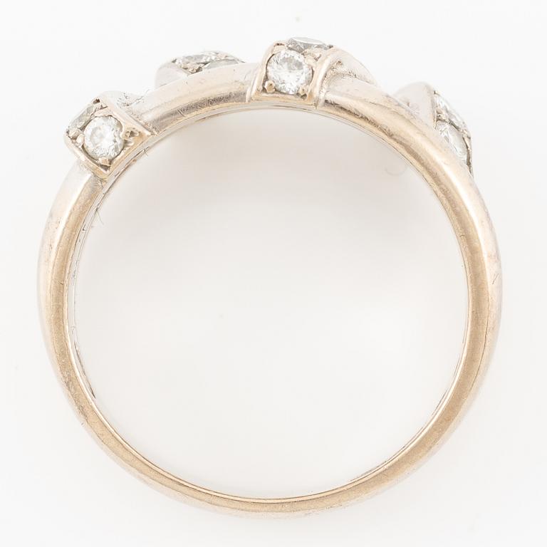 Ring 18K white gold set with round brilliant-cut diamonds, Engelbert.