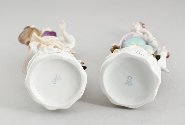 FIGURER, 2 st, porslin, Sitzendorf, 1900-talets mitt.