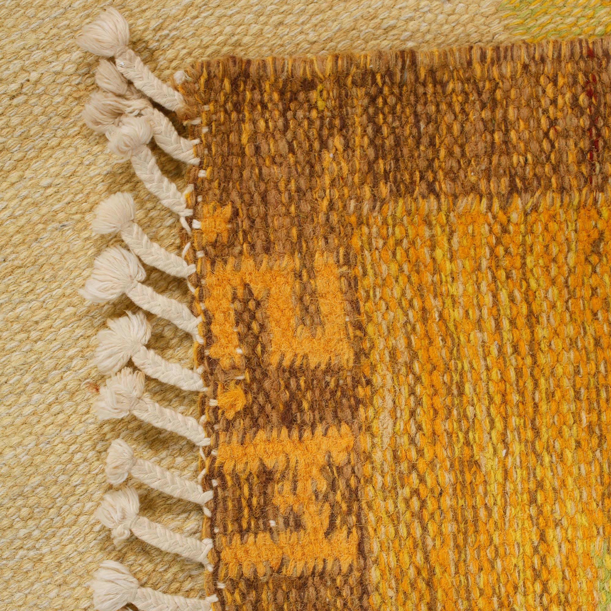 MATTA, rölakan, monogramsignerad MS, 1900-talets andra hälft, 195x135 cm.