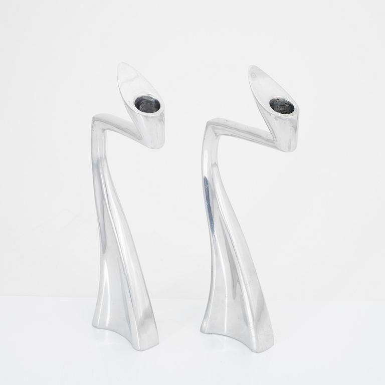 Matthew Hilton, ljusstakar, ett par, "Swan", Escapade.