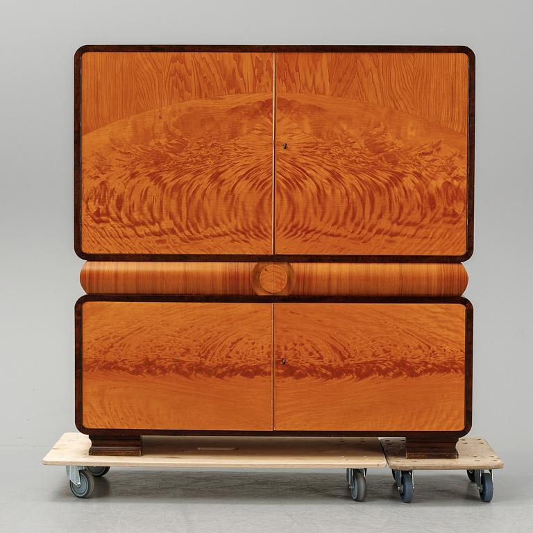 A 1930's cabinet.