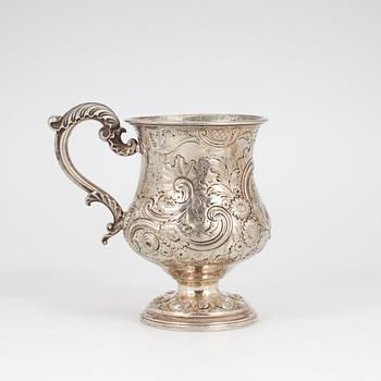 BÄGARE, silver, nyrokoko, London 1834. Vikt ca 184 gram.