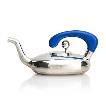 473. Karl-Heinz Sauer, a sterling silver teapot, Västerås, Sweden 1984.