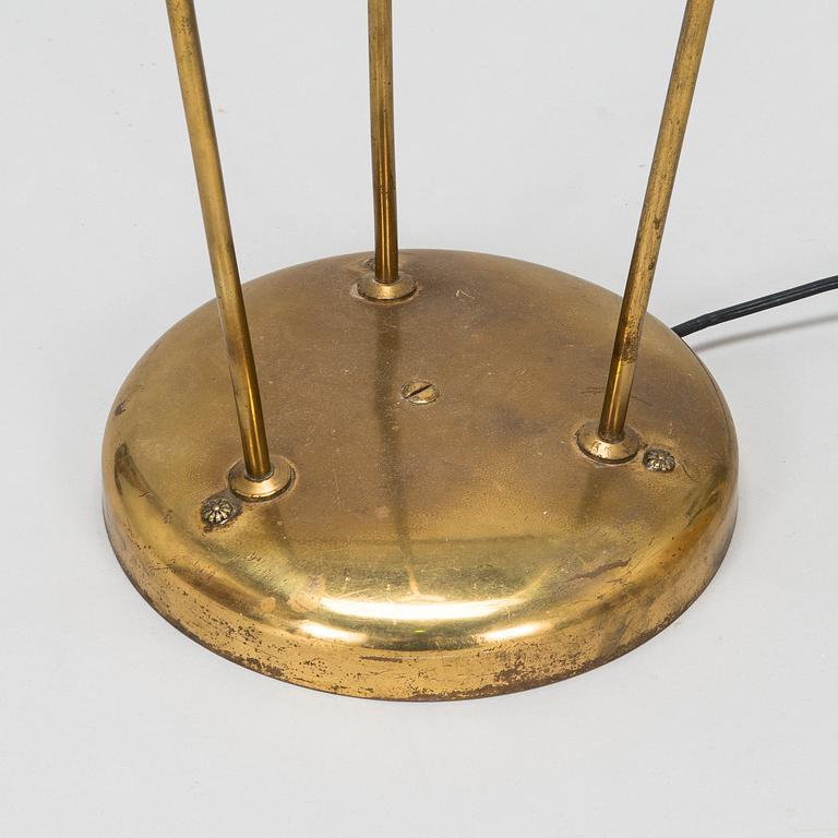 Golvlampa, 1900-talets mitt.