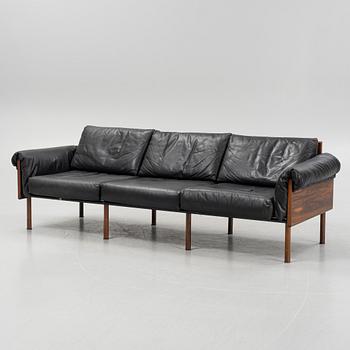 Yrjö Kukkapuro, a 1970s 'Ateljee' sofa for Haimi.