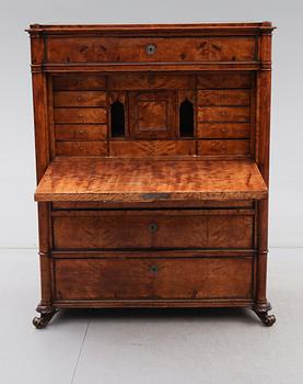CHIFFONJÉ, 1800-talets mitt.