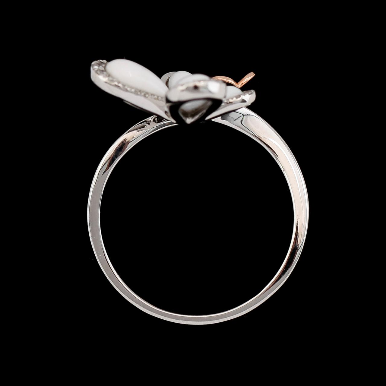 RING, 14K vit/roséguld, vita agater och diamanter.