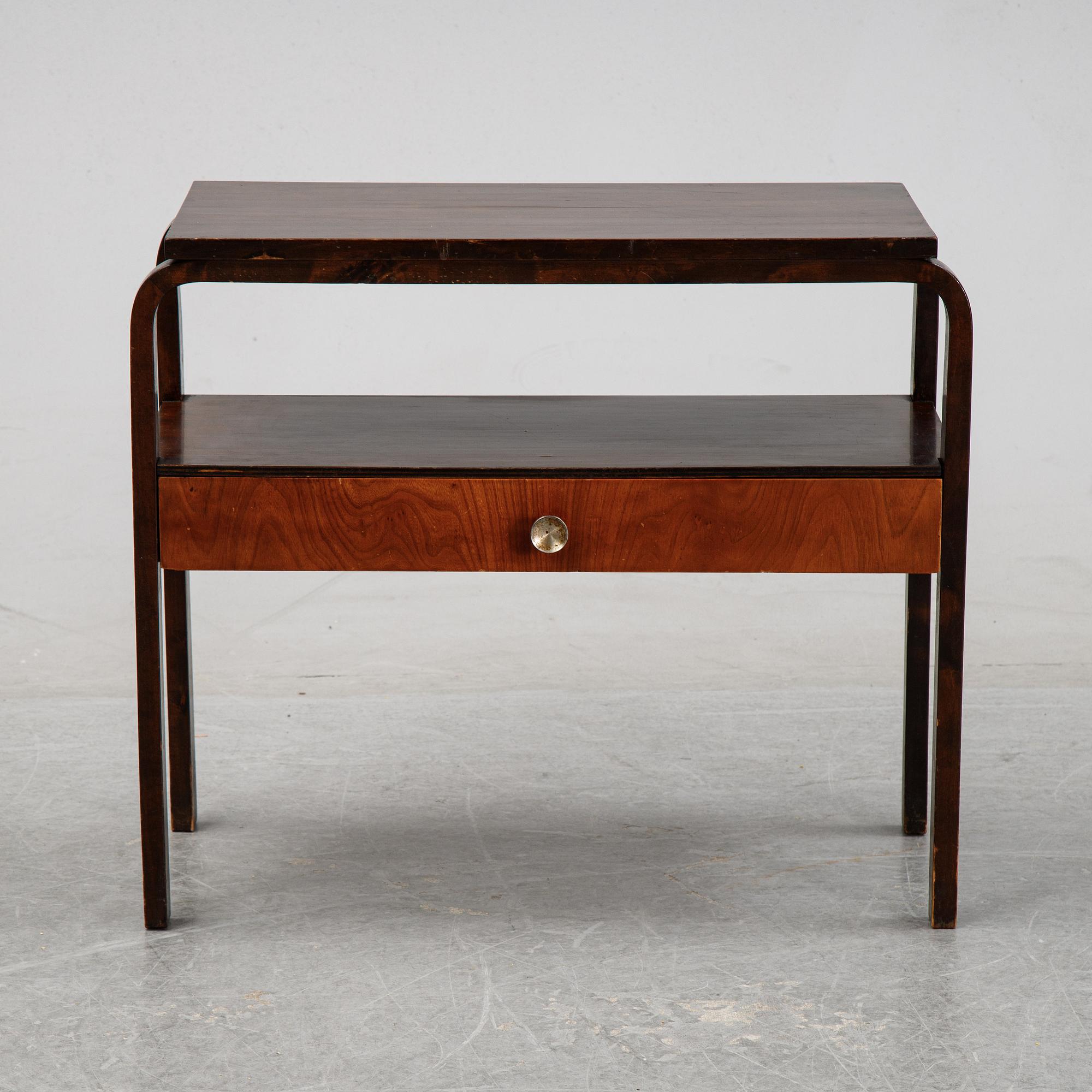 A birch sideboard, 1930's/1940's.