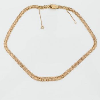 COLLIER, 18k guld.  Vikt ca19g.
