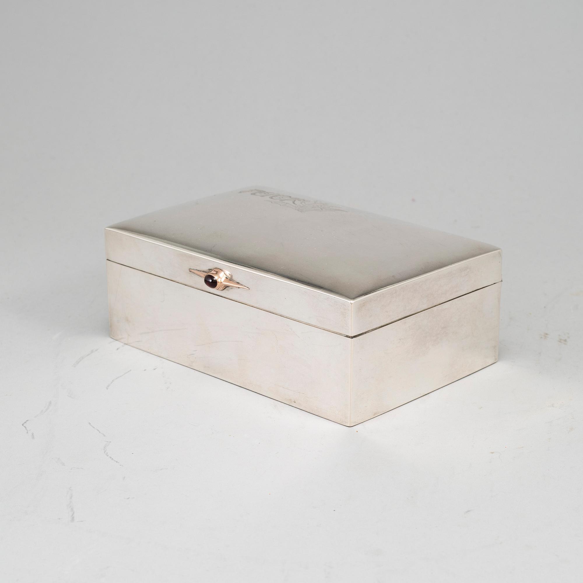 CG HALLBERG, a silver cigarr box, Stockholm, 1907.