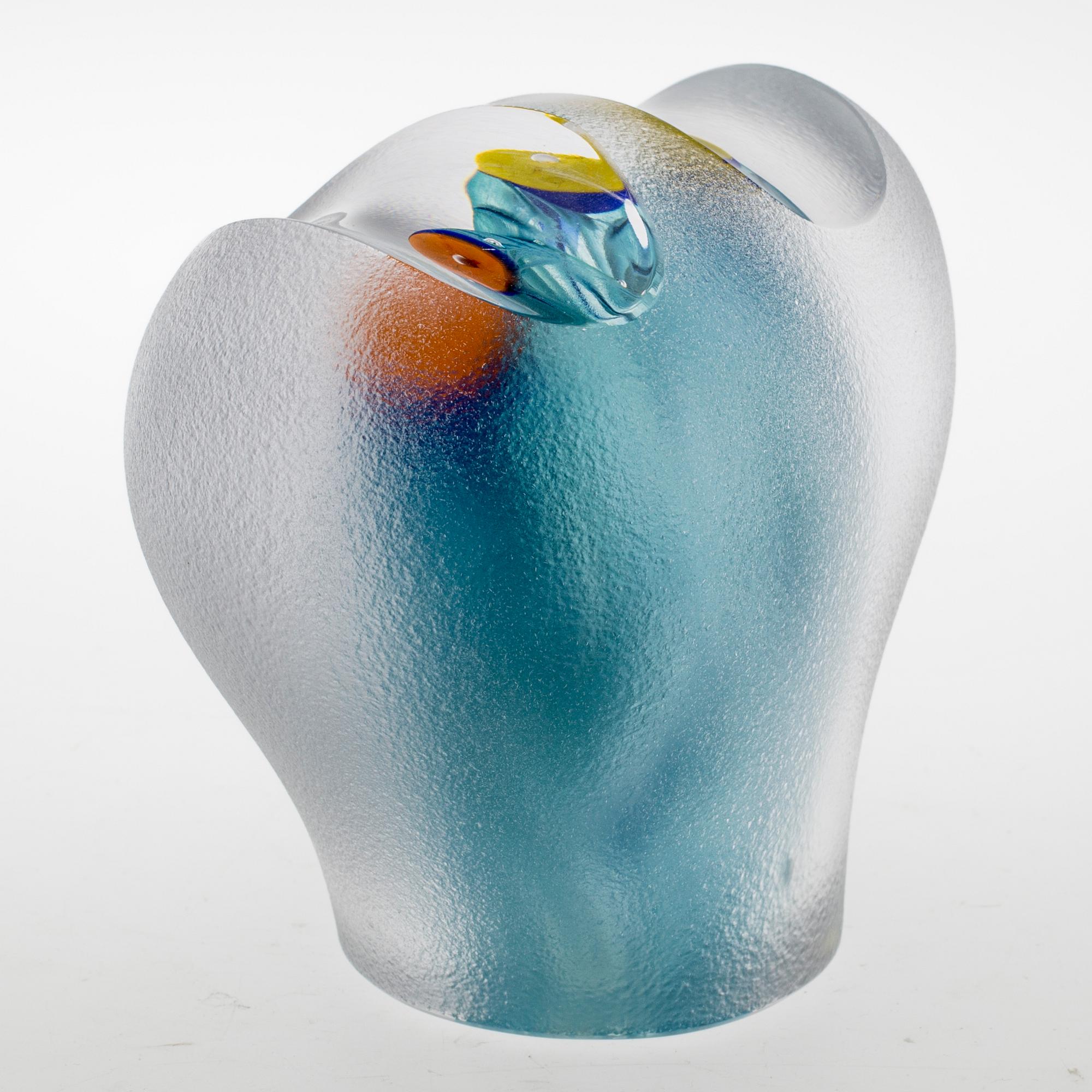 SKULPTUR, glas. Monica Backström, Kosta Boda. Signerad och numrerad 2/25. 1990-tal/2000-tal.
