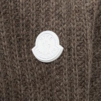 Moncler, a cashmere 'Cardigan Tricot', size S.