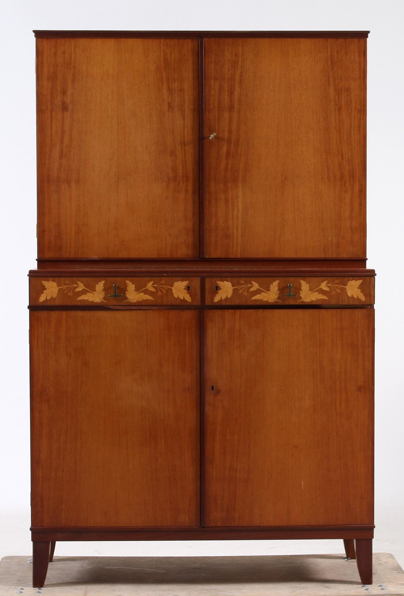 SKÅP, Carl Malmsten, 1940/1950-tal, brickmärkt "AB JO CARLSSONS MÖBELINDUSTRI VETLANDA".