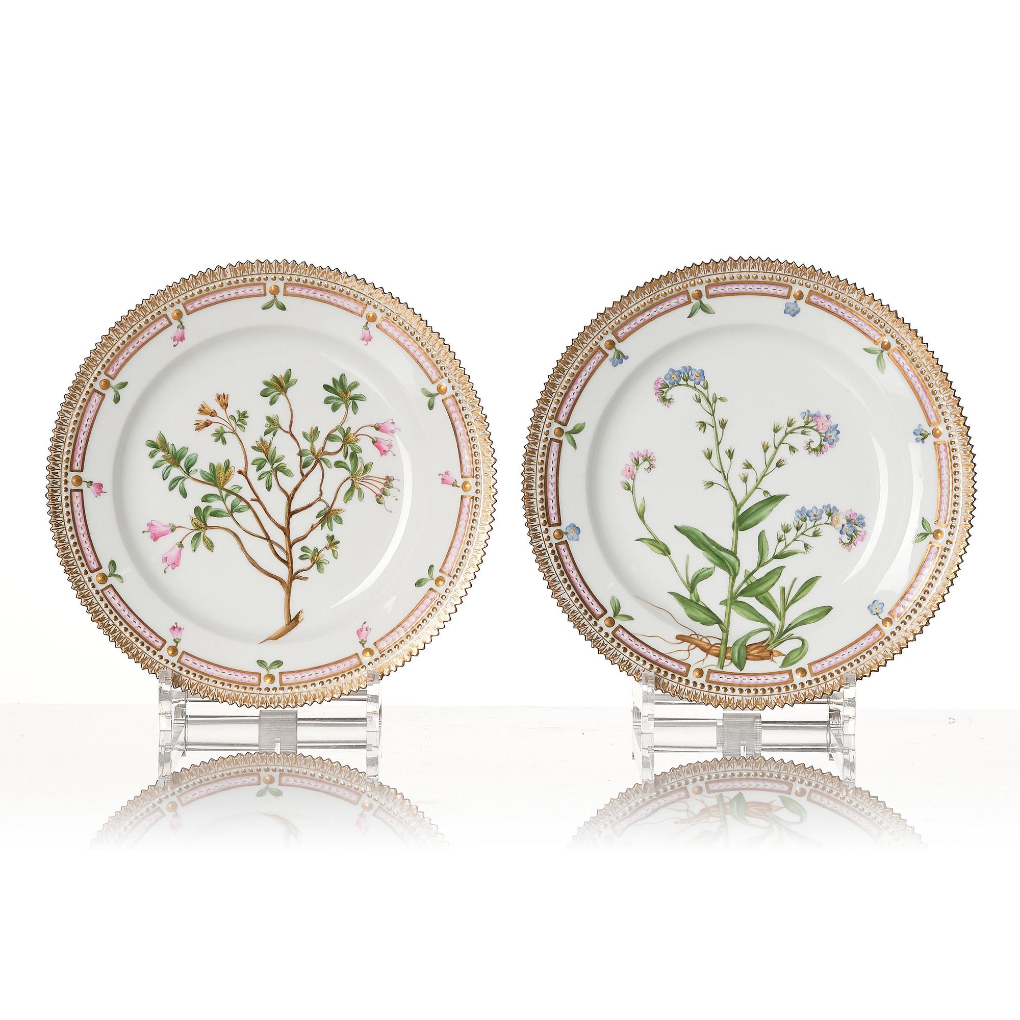 Tallrikar, 10 stycken, porslin. "Flora Danica", Danmark, 1900-tal.