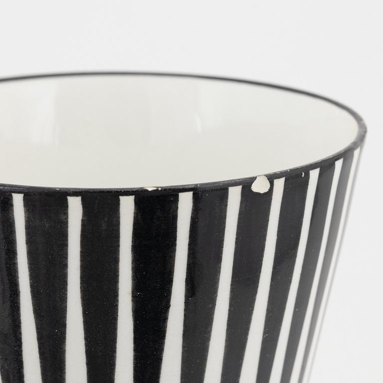 A set of four teacups with saucers  by Eugen Trost for Gefle.