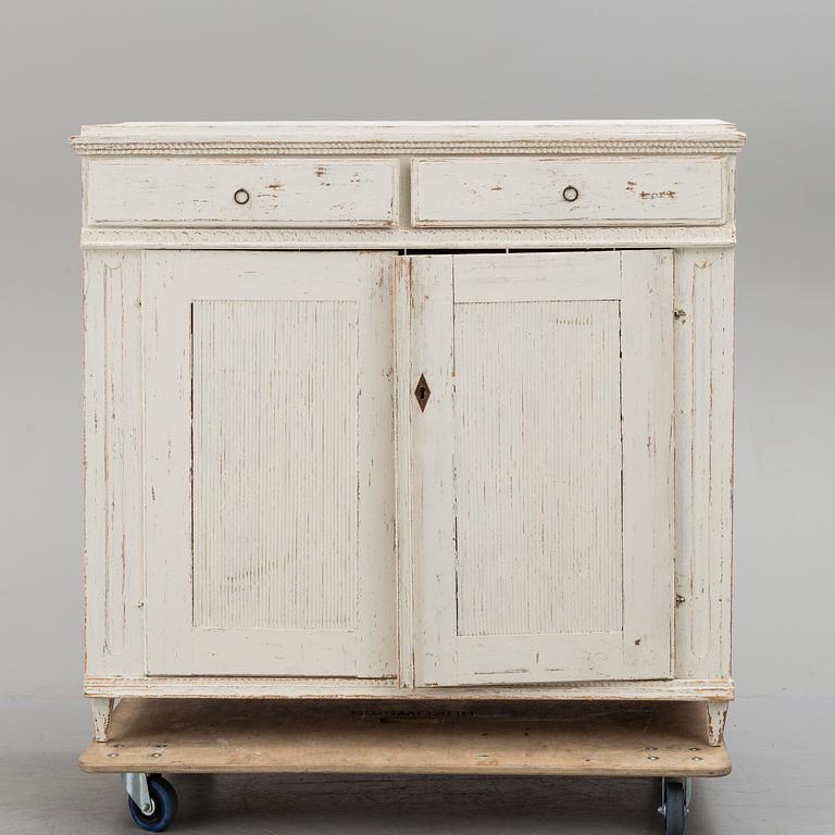 SKÄNK, gustaviansk, 1800-talets början.